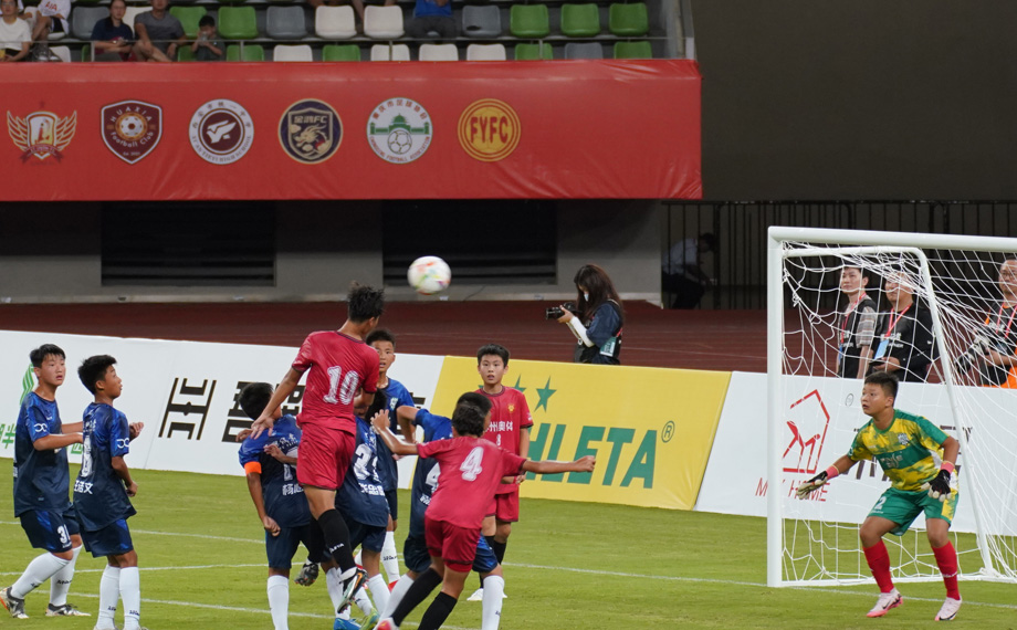 “2034杯”總決賽熱血開賽！千名足球小將齊聚園區(qū)